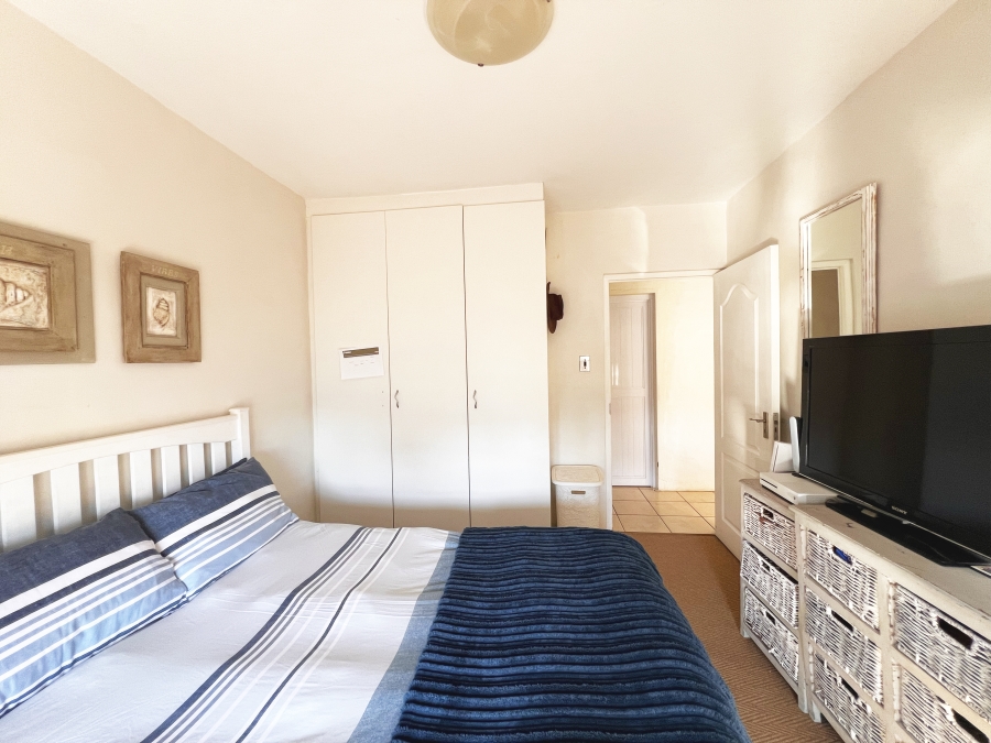 4 Bedroom Property for Sale in Calypso Beach Western Cape